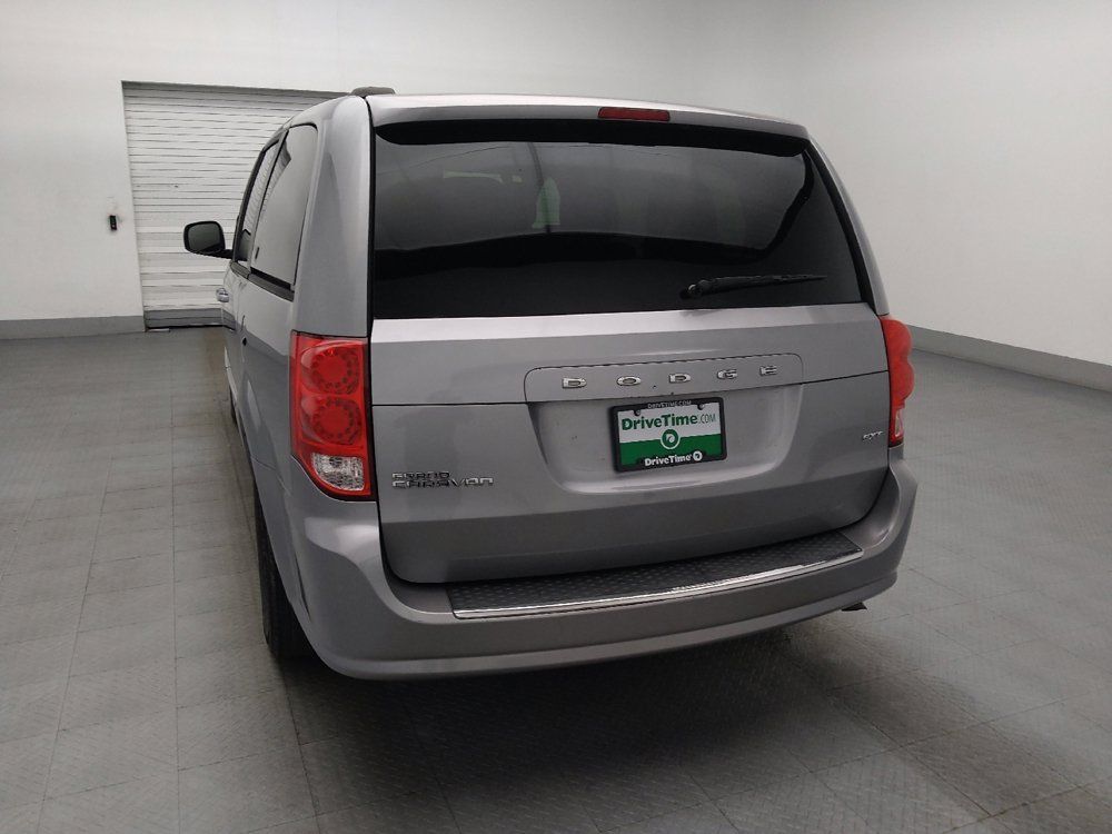 Used 2014 Dodge Grand Caravan SXT FWD image 6