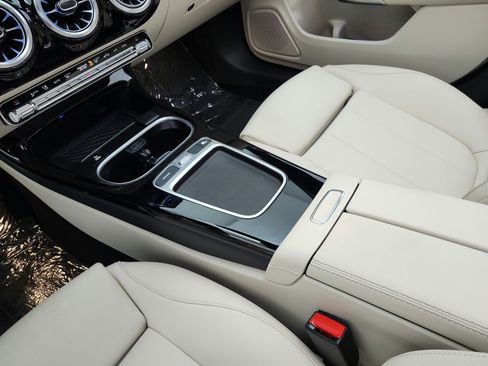 Certified 2026 Mercedes-Benz CLA 250 image 11