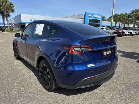 Used 2022 Tesla Model Y Long Range AWD/4WD image 14