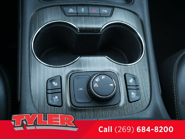 Used 2021 GMC Acadia SLT w/ Preferred Package FWD image 28