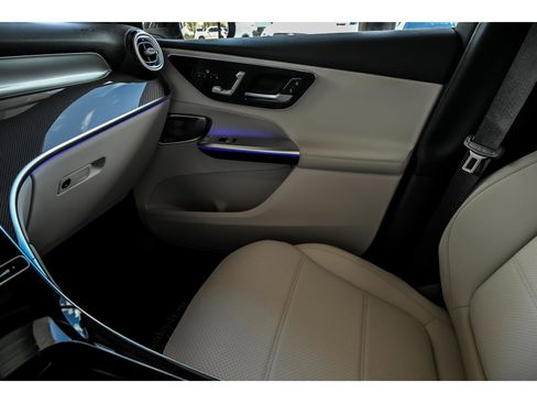 New 2026 Mercedes-Benz GLC 300 4MATIC image 18
