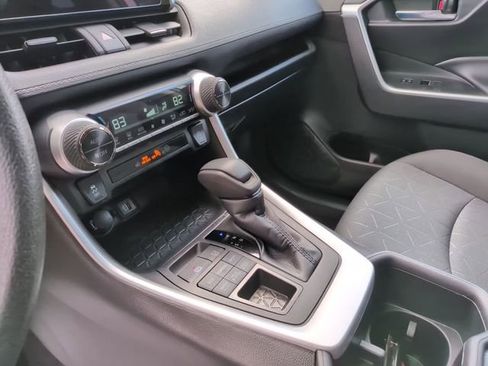 Certified 2024 Toyota RAV4 XLE image 25