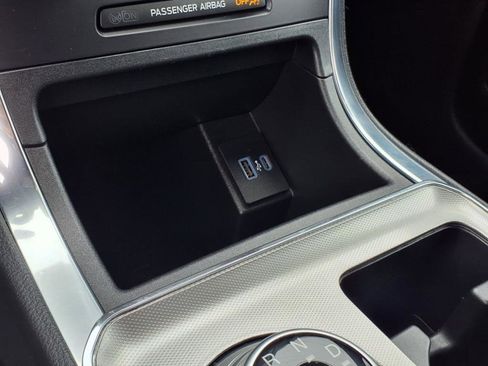 Used 2022 Ford Edge Titanium w/ Equipment Group 301A image 14