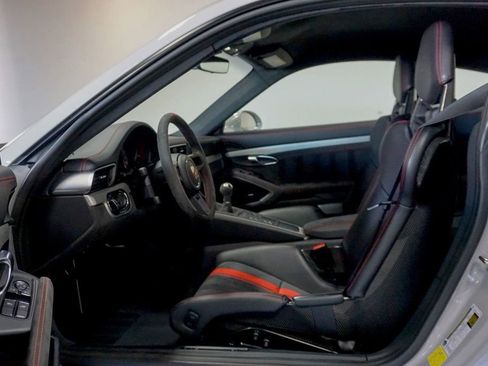 Used 2018 Porsche 911 GT3 image 8