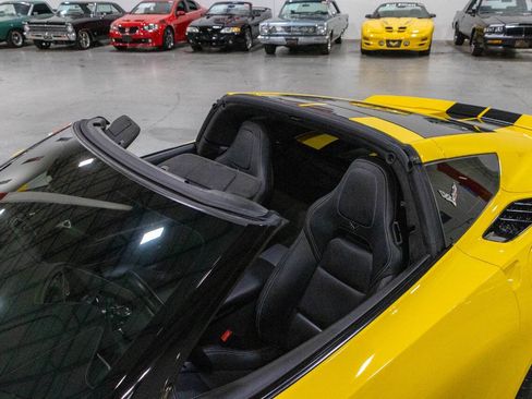 Used 2015 Chevrolet Corvette Stingray Coupe w/ 3LT Preferred Equipment Group RWD image 18
