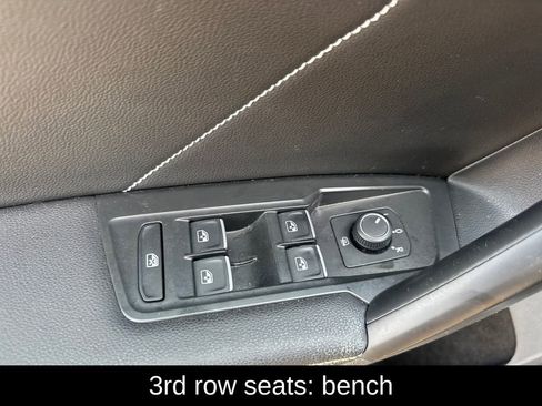 Used 2023 Volkswagen Tiguan SE w/ Panoramic Sunroof Package FWD image 14