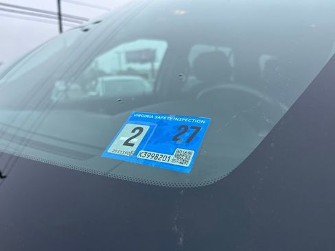 Used 2014 Ford Explorer XLT w/ Equipment Group 201A image 22