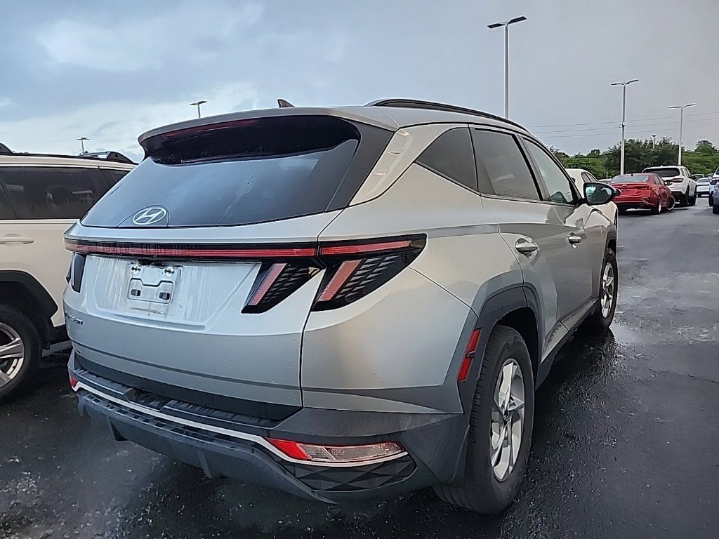 Used 2022 Hyundai Tucson SEL w/ Cargo Package FWD image 3