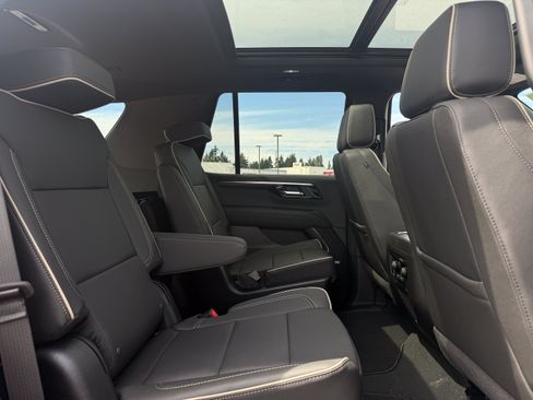 New 2026 Chevrolet Tahoe Premier w/ Sun And Tow Package AWD/4WD image 25