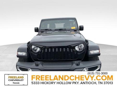 Used 2020 Jeep Wrangler Unlimited Sahara image 6