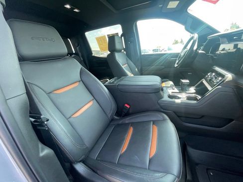 Used 2025 GMC Sierra 1500 AT4 w/ AT4 Premium Package AWD/4WD image 29