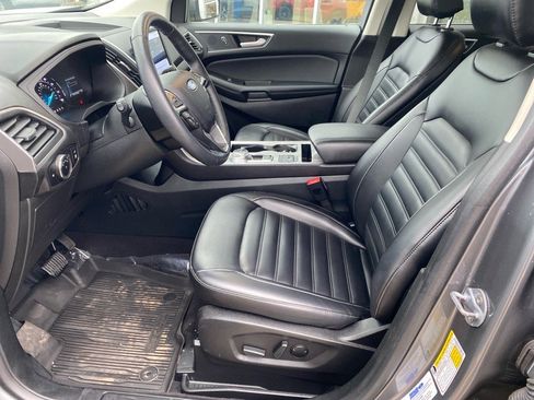 Used 2024 Ford Edge SEL w/ Convenience Package image 9