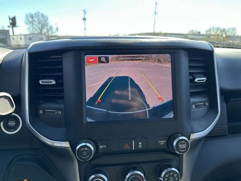 Used 2024 RAM 2500 Big Horn image 16