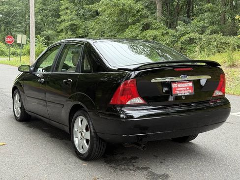 Used 2002 Ford Focus ZTS FWD image 9