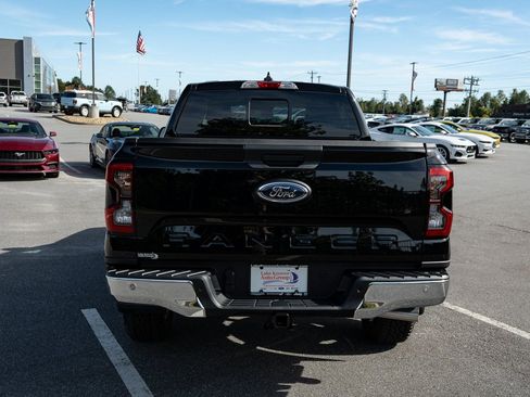 New 2025 Ford Ranger Lariat w/ FX4 Off-Road Package AWD/4WD image 8