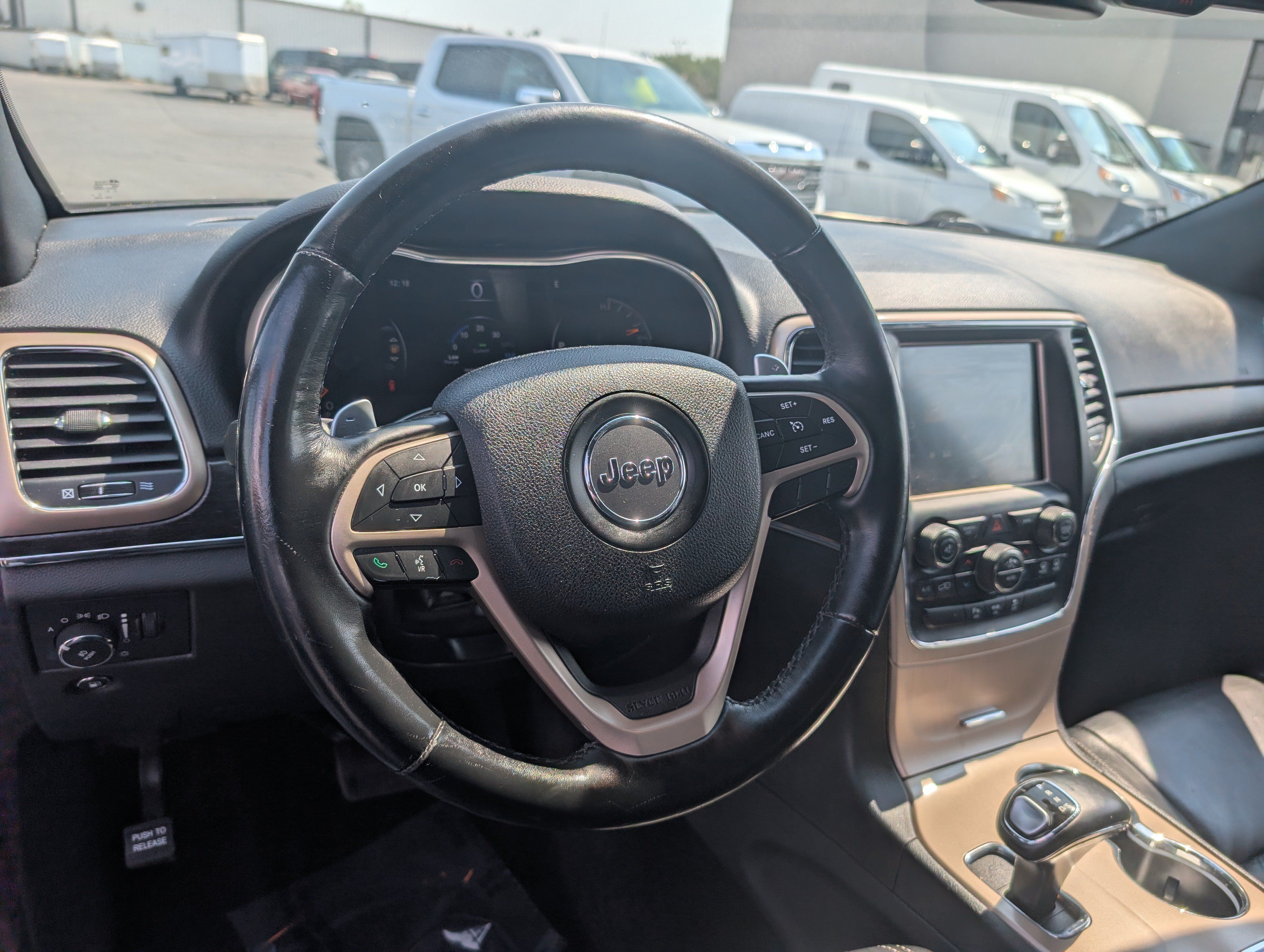 Used 2015 Jeep Grand Cherokee Limited AWD/4WD image 14