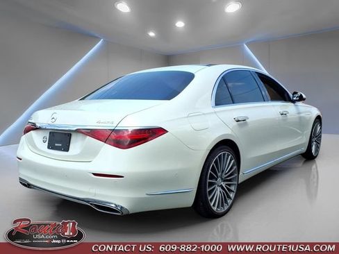 Used 2021 Mercedes-Benz S 580 4MATIC Sedan image 3