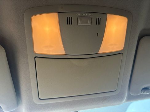 Used 2013 Nissan Rogue S AWD/4WD image 24