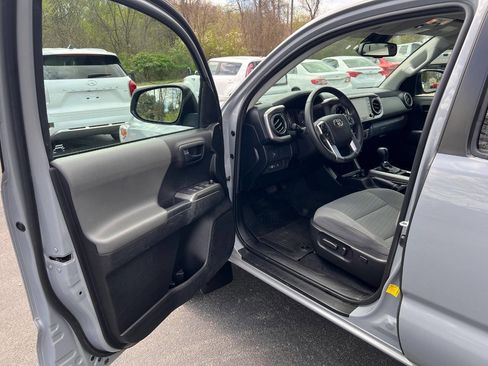 Used 2021 Toyota Tacoma SR5 image 11