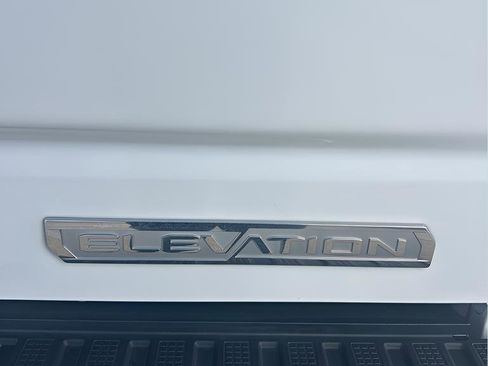 Used 2022 GMC Sierra 1500 Elevation image 7