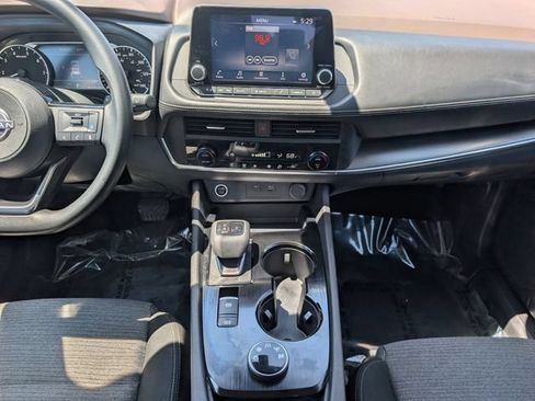 Used 2023 Nissan Rogue SV AWD/4WD image 18