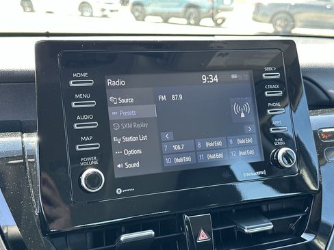 Used 2023 Toyota Camry SE image 12