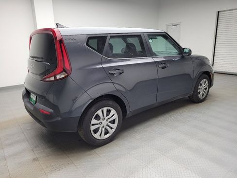 Used 2022 Kia Soul LX image 10