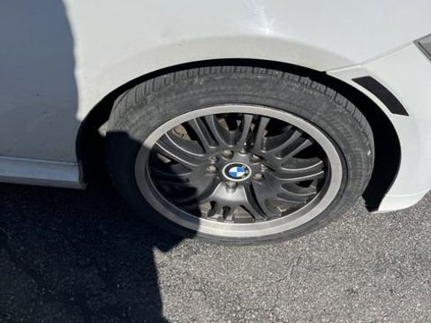 Used 2011 BMW 328i xDrive Sedan image 3