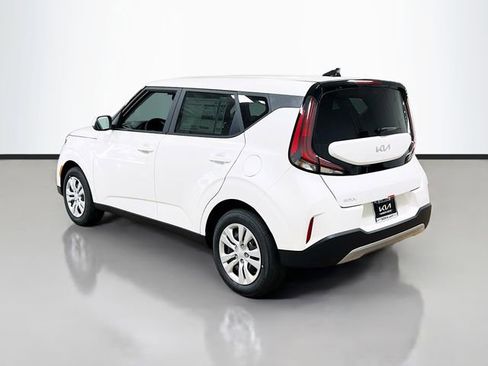 New 2025 Kia Soul LX image 5