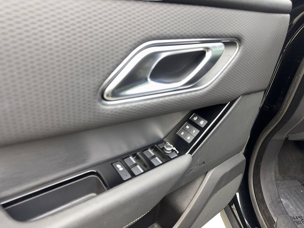 Used 2023 Land Rover Range Rover Velar R-Dynamic S AWD/4WD image 34