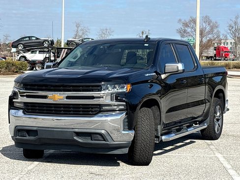 Used 2019 Chevrolet Silverado 1500 LT w/ All-Star Edition image 3