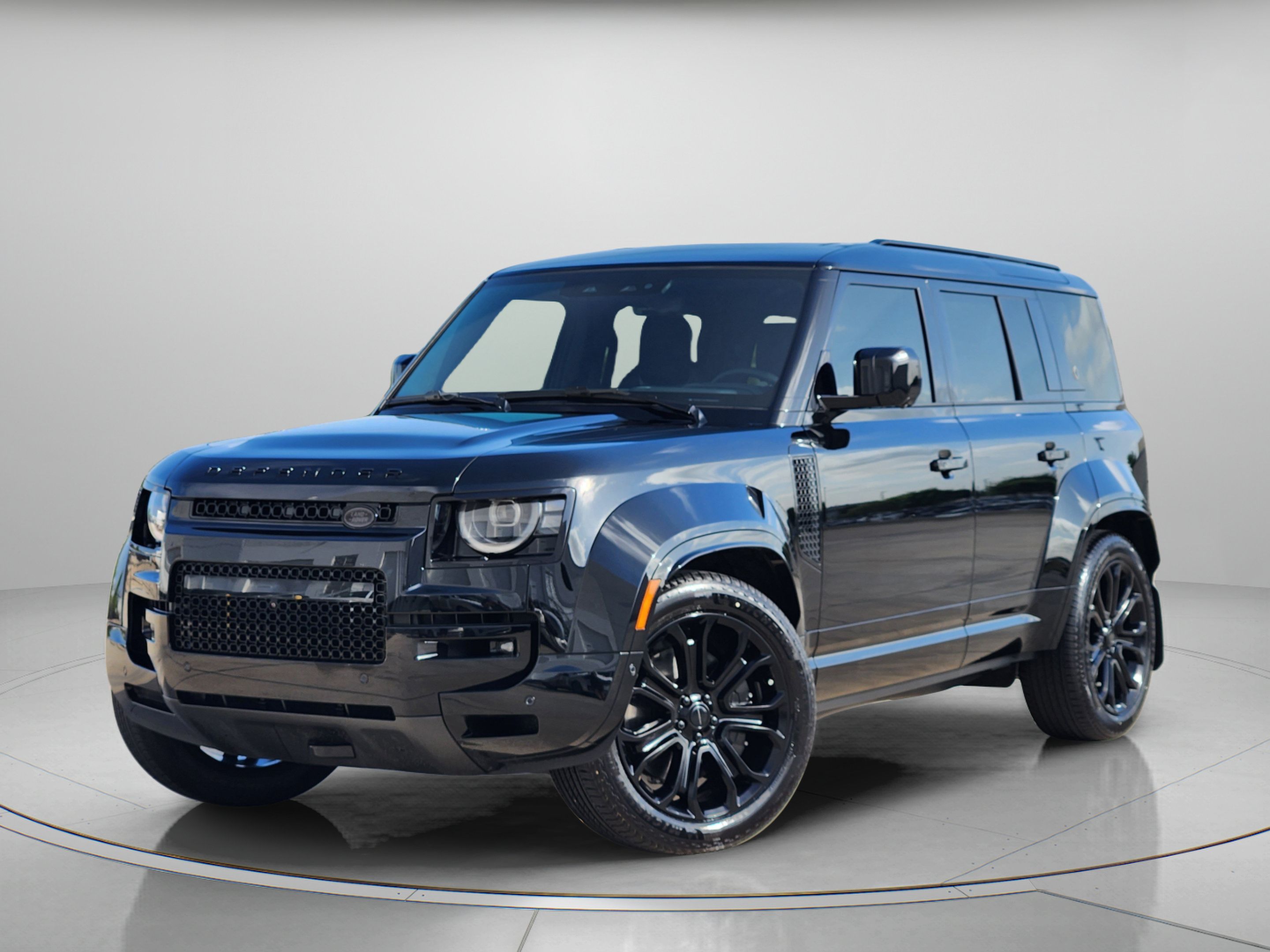 New 2026 Land Rover Defender 110 OCTA AWD/4WD image 1