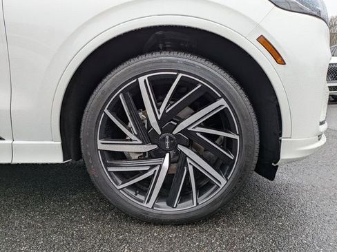 New 2026 Lincoln Aviator Black Label w/ Jet Appearance Package image 10