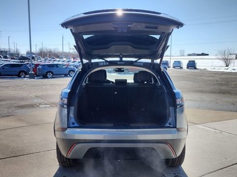 Used 2018 Land Rover Range Rover Velar S image 12