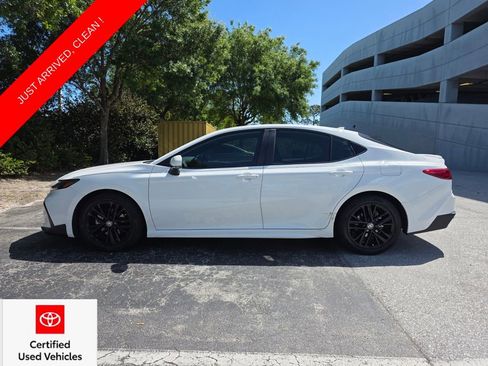 Certified 2025 Toyota Camry SE FWD image 8