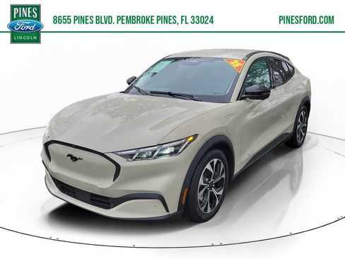 Used 2025 Ford Mustang Mach-E Select image 1