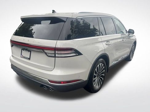 Used 2023 Lincoln Aviator Reserve w/ Equipment Group 201A RWD image 5
