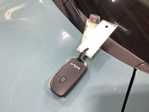 Certified 2024 Kia Seltos EX image 30