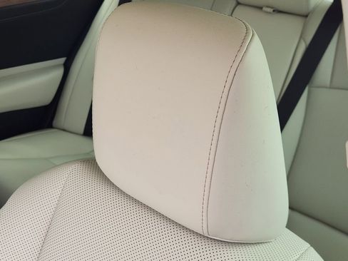 Used 2024 Lexus ES 250 w/ Premium Package image 24