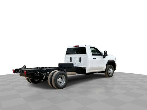New 2026 GMC Sierra 3500 Pro w/ Convenience Package image 8