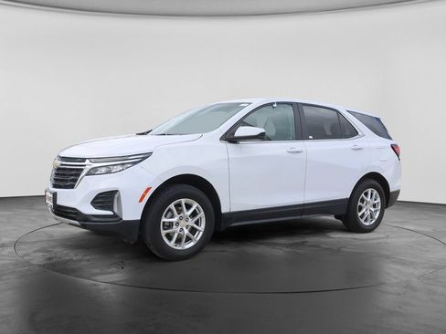 Used 2024 Chevrolet Equinox LT AWD/4WD image 4