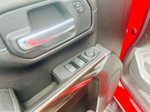 Used 2021 Chevrolet Silverado 1500 RST image 16