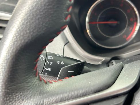 Used 2018 Subaru Impreza 2.0i Sport image 26