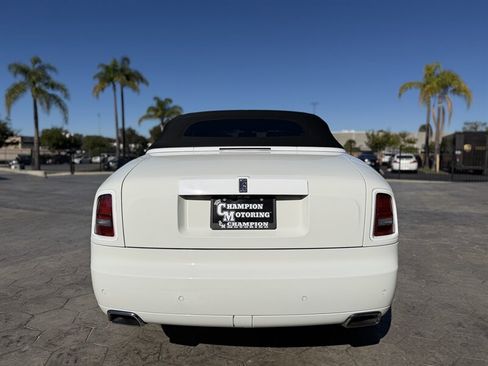 Used 2015 Rolls-Royce Phantom Drophead Coupe image 5