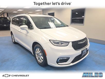 Used 2022 Chrysler Pacifica Touring-L