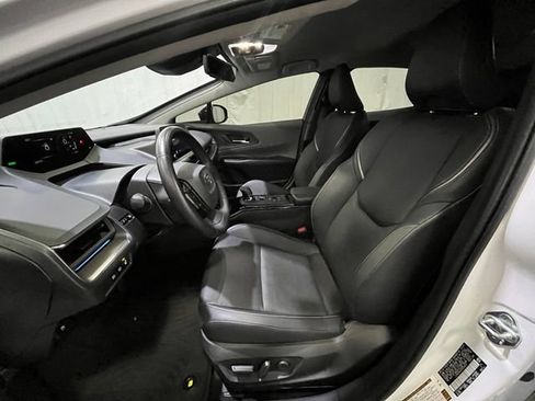 Certified 2023 Toyota Prius XLE FWD image 9