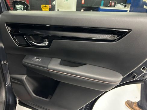 Used 2024 Honda CR-V Sport Touring image 27