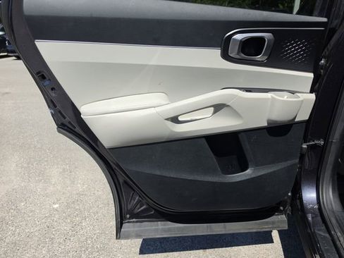 Certified 2025 Kia Sorento S w/ Panoramic Sunroof Package FWD image 13