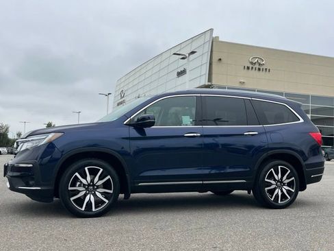 Used 2022 Honda Pilot Touring image 2