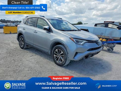 Used 2018 Toyota RAV4 LE AWD/4WD image 5